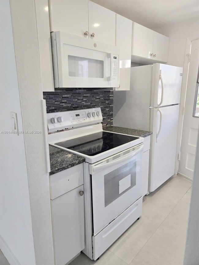 Foto del edificio - 1475 NE 125th Terrace