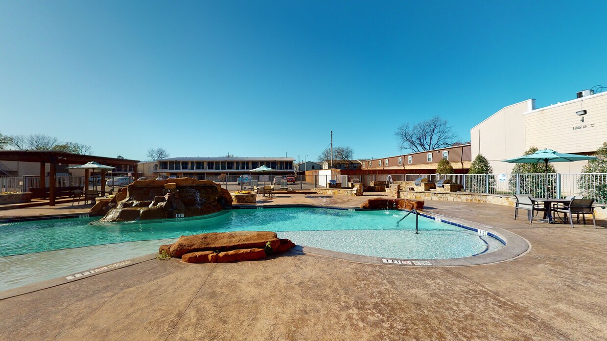 Photo - University View Denton (new) Apartments