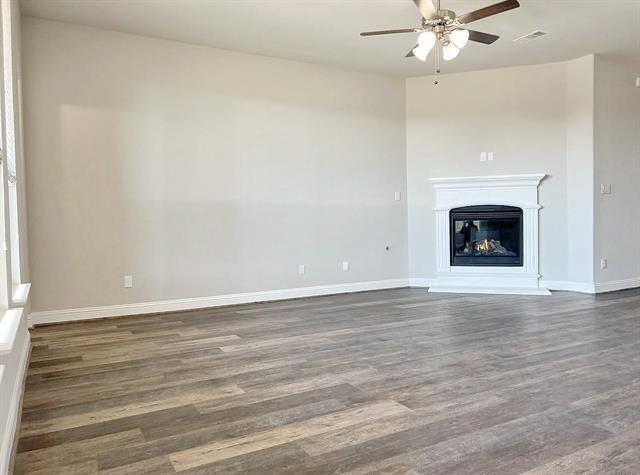 Foto del edificio - 296 Eagle Ridge Rd