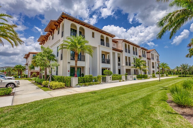 Building Photo - 12520 Gross Pointe Dr