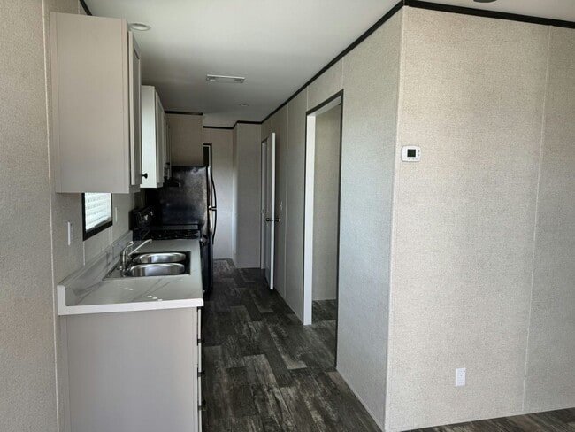 Building Photo - 7250 FL-44