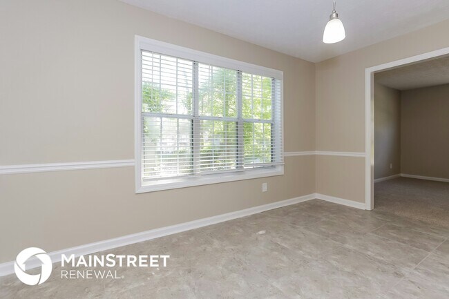 Foto del edificio - 546 Lone Oak Dr