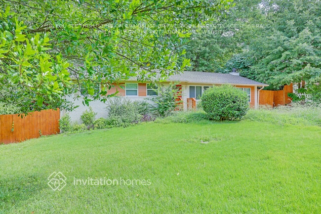 Building Photo - 3237 Tulip Dr