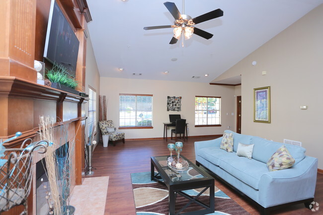Interior Photo - XAudubon Crest Apartments