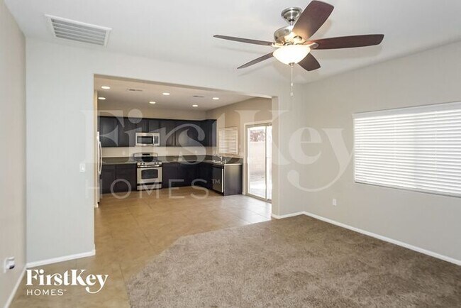 Foto del edificio - 10611 Moss Lake St