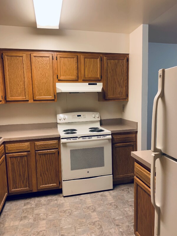 Building Photo - 2646 Hamilton Pl