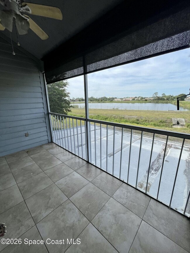 Building Photo - 4775 Lake Waterford Way
