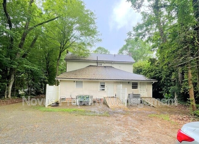 Building Photo - 506 Tanner St