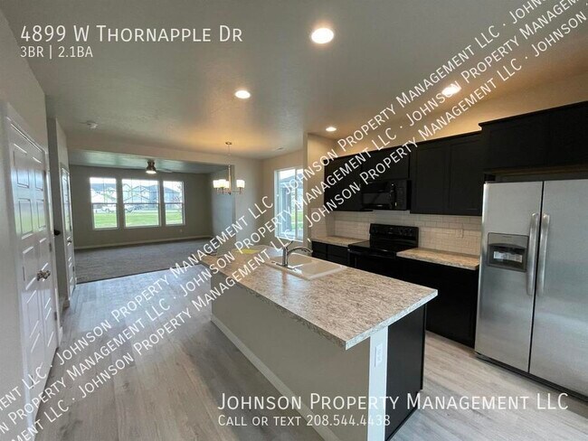 Foto del edificio - 4899 Thornapple Dr