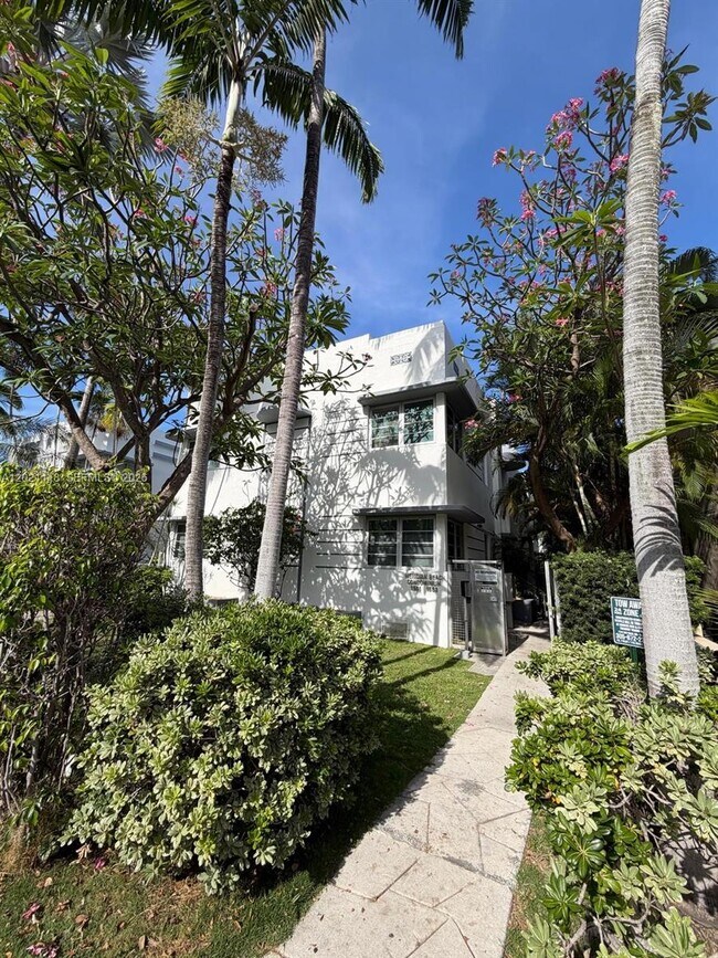 Building Photo - 1551 Meridian Ave