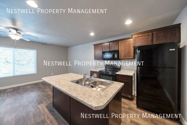 Foto del edificio - 14382 Firgrove Wy
