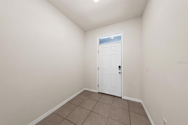 Building Photo - 424 Newmont Cir