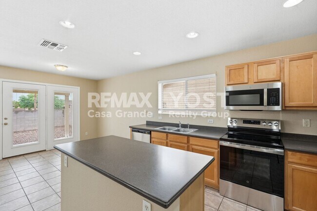 Foto del edificio - 660 W Kingman Loop