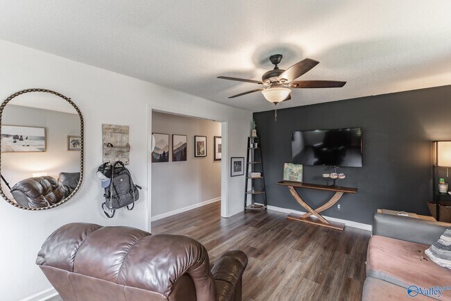 Foto del edificio - 1022 6th Ave SW