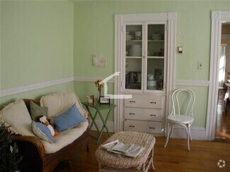 Building Photo - 26 Aldie St