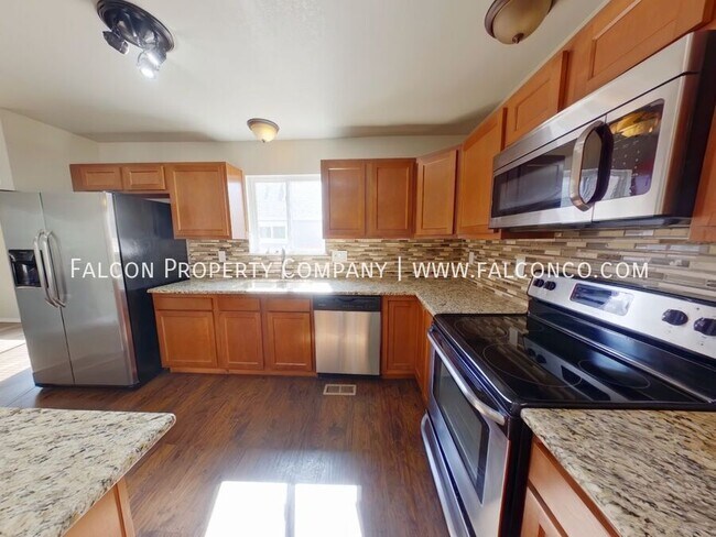 Building Photo - 6157 Desoto Dr