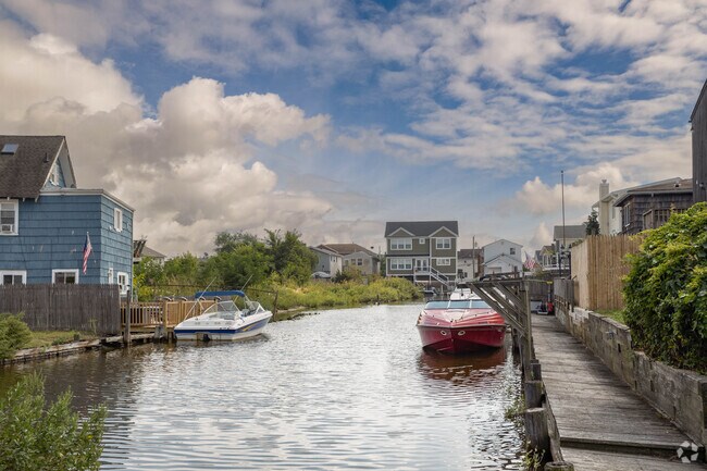 There are many canals with homes with private docks in Bellmore, NY.