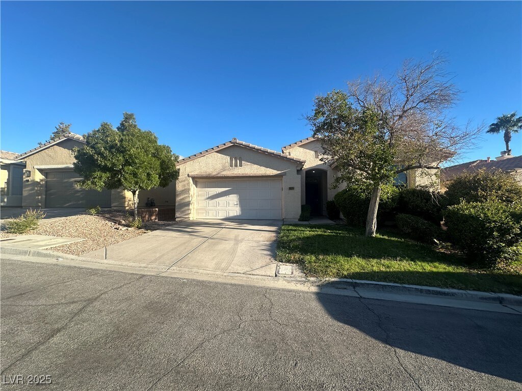 Foto principal - 10524 Jeremy Pointe Ave