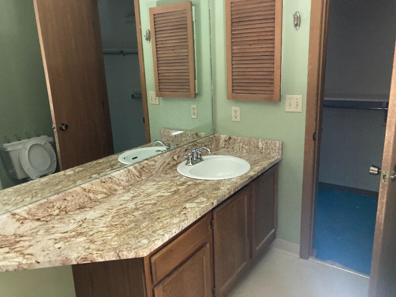 Building Photo - 943 Hart Cir