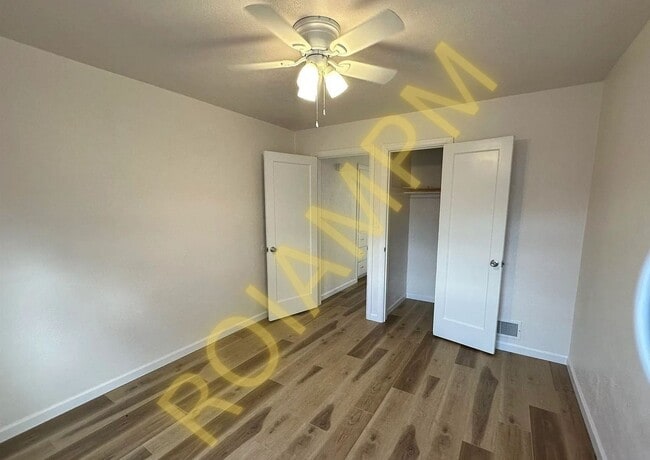 Building Photo - 217/221 Oregon Street