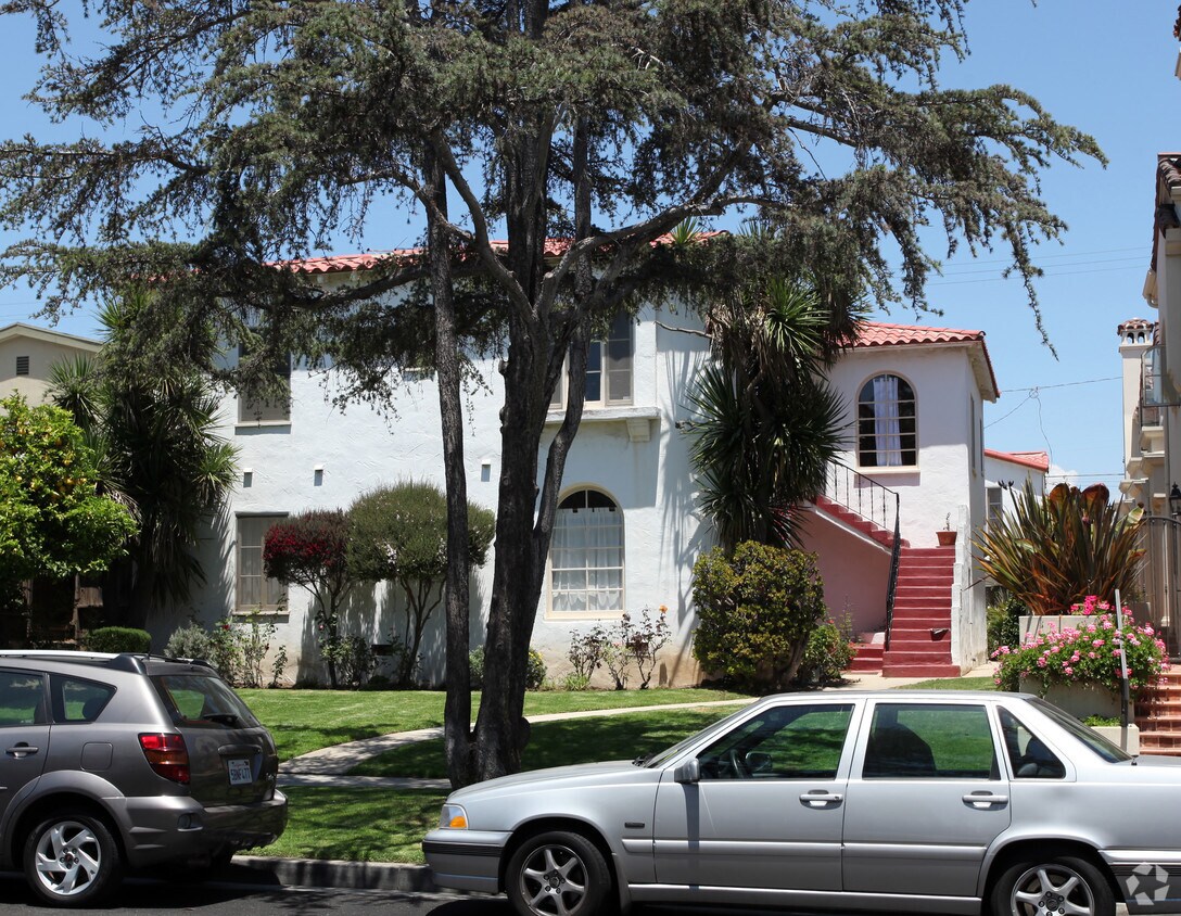 Primary Photo - 837 9th St