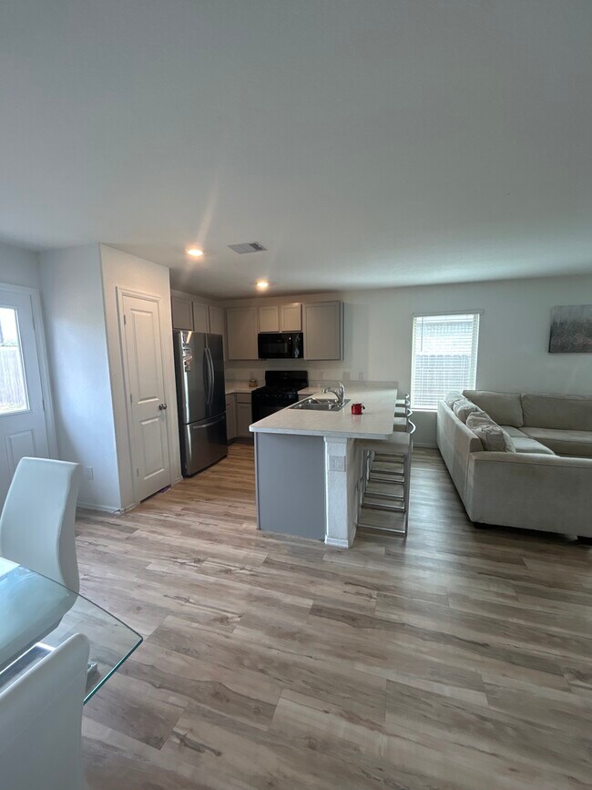 Foto del edificio - 24234 High Country Dr