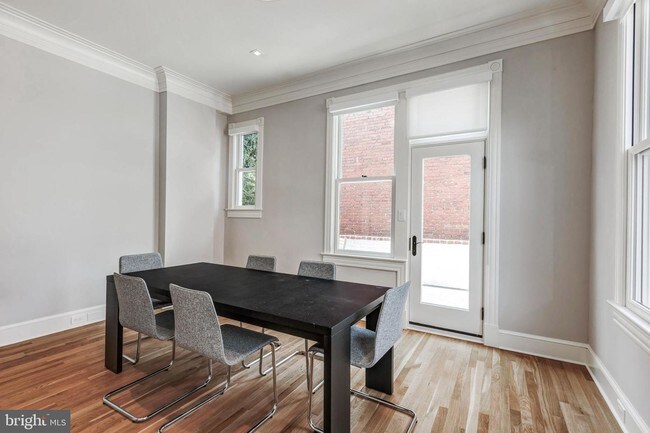 Foto del edificio - 3348 Prospect St NW