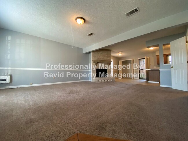 Foto del edificio - 2 Bedroom Townhome