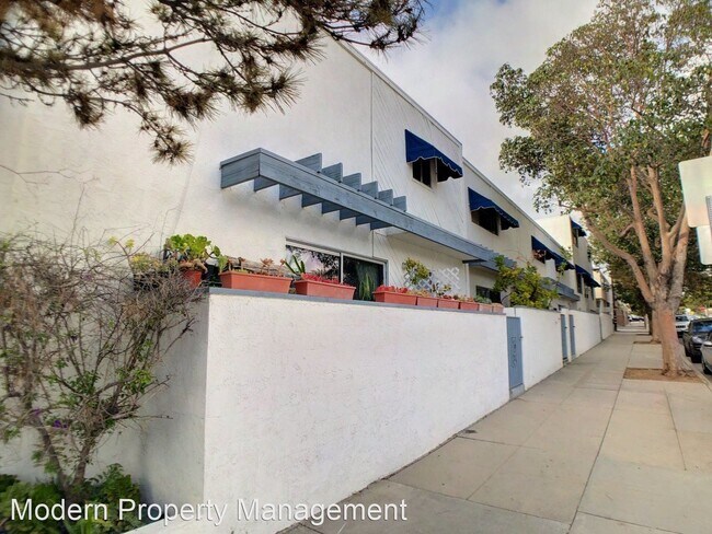 Building Photo - 1457 Stanford St