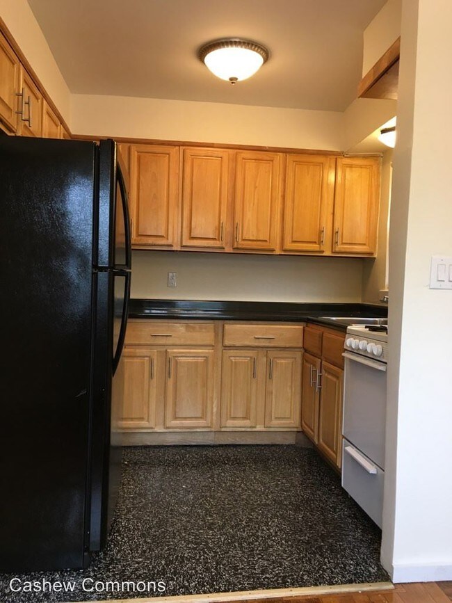 Building Photo - 61 Bross Pl