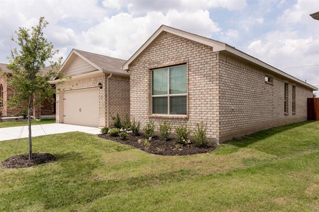 Building Photo - 5200 Petal Mdws Dr