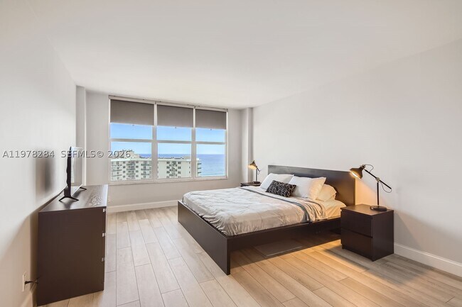 Foto del edificio - 3800 S Ocean Dr