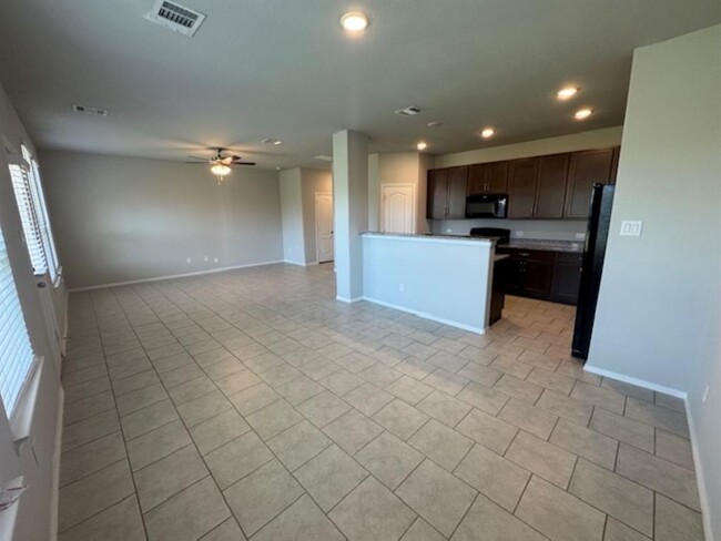 Foto del edificio - 24807 Kessing Creek Ln