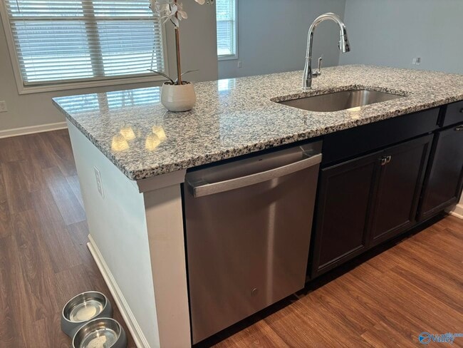 Foto del edificio - 227 Shubert Dr