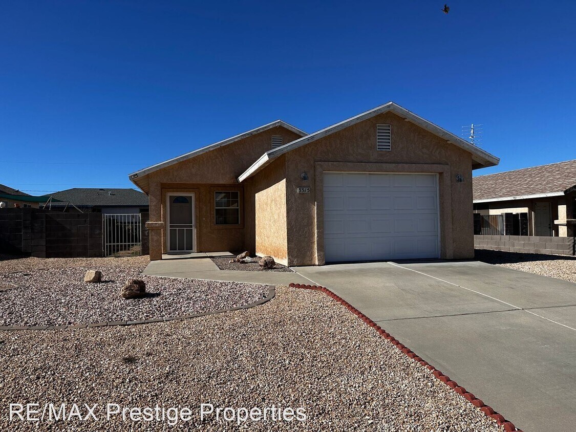 3 br, 2 bath House 3315 Yavapai House Rental in Kingman, AZ