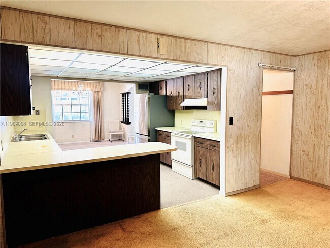 Foto del edificio - 2601 NE 32nd St