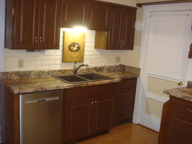 Main kitchen counter - 7006 Cedar St