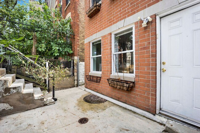Foto del edificio - 1649 W 21st St