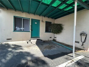 Building Photo - 440 Atascadero Rd