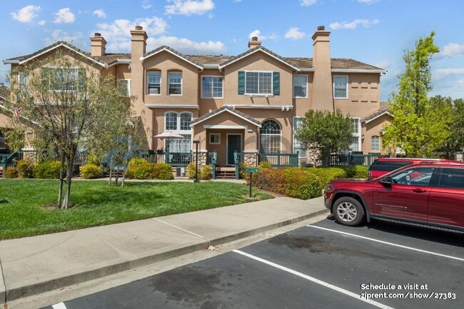 Building Photo - 2018 Swan St