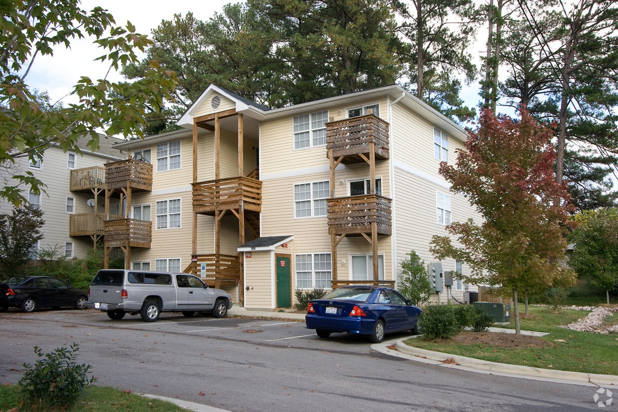 Primary Photo - 1021 Carlton Ave