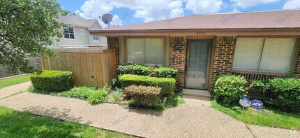 Building Photo - 4402 Tophill Ln