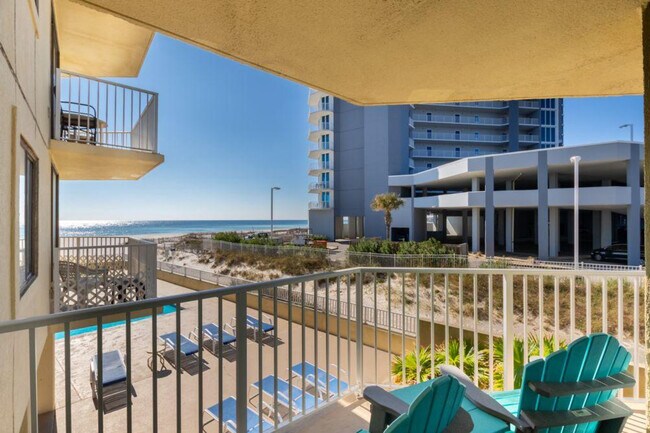Foto del edificio - 505 E Beach Blvd