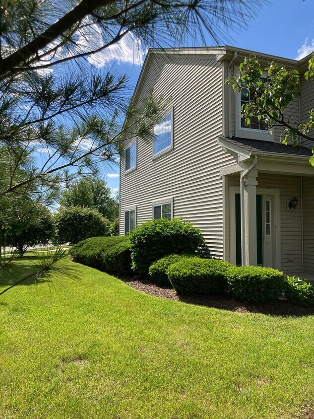 17691 Gilbert Dr, Lockport, IL 60441 Townhome Rentals in Lockport IL