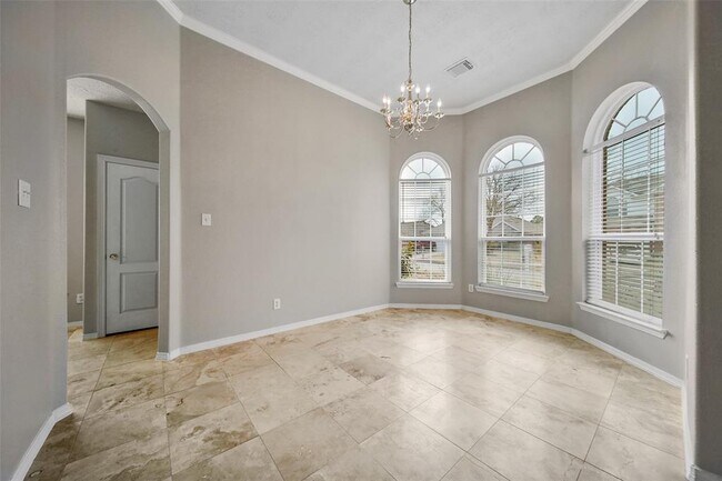 Building Photo - 22110 Falconwood Ln