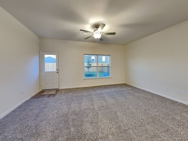 Building Photo - 5 bedroom Fort Worth dream!