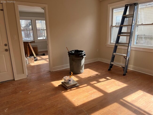 Building Photo - 43 California Ave