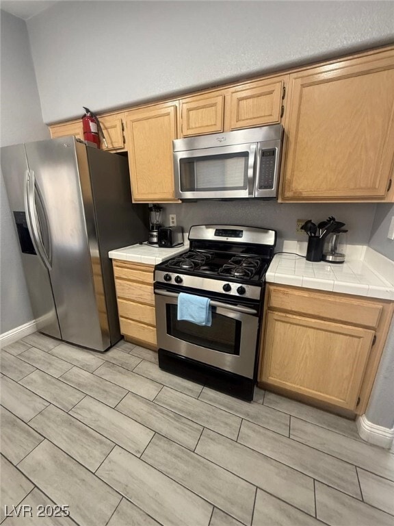 Building Photo - 745 Gullwing Ln