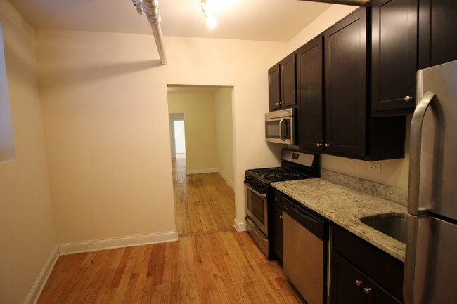Foto del edificio - 1634 W North Shore Ave