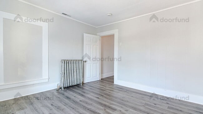 Building Photo - 11 Pleasant St